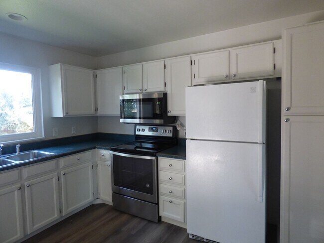 Foto del edificio - Tri-Level Home in North Longmont