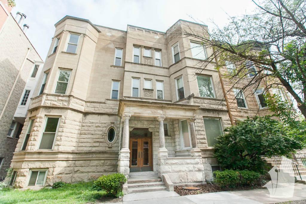 Primary Photo - 626 W Buckingham Pl
