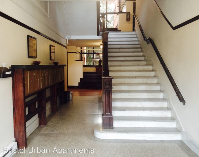 Foto del edificio - 3268 SE Hawthorne Blvd