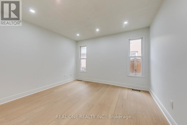 Building Photo - 655 Paragon Pl