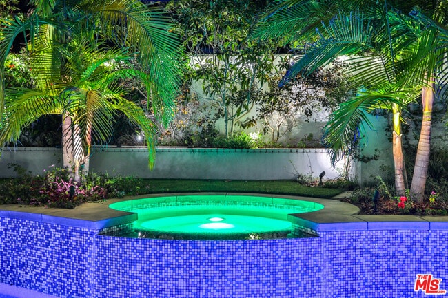 Foto del edificio - 1532 Glendon Ave