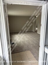 Building Photo - 2800 SW 185th Ave