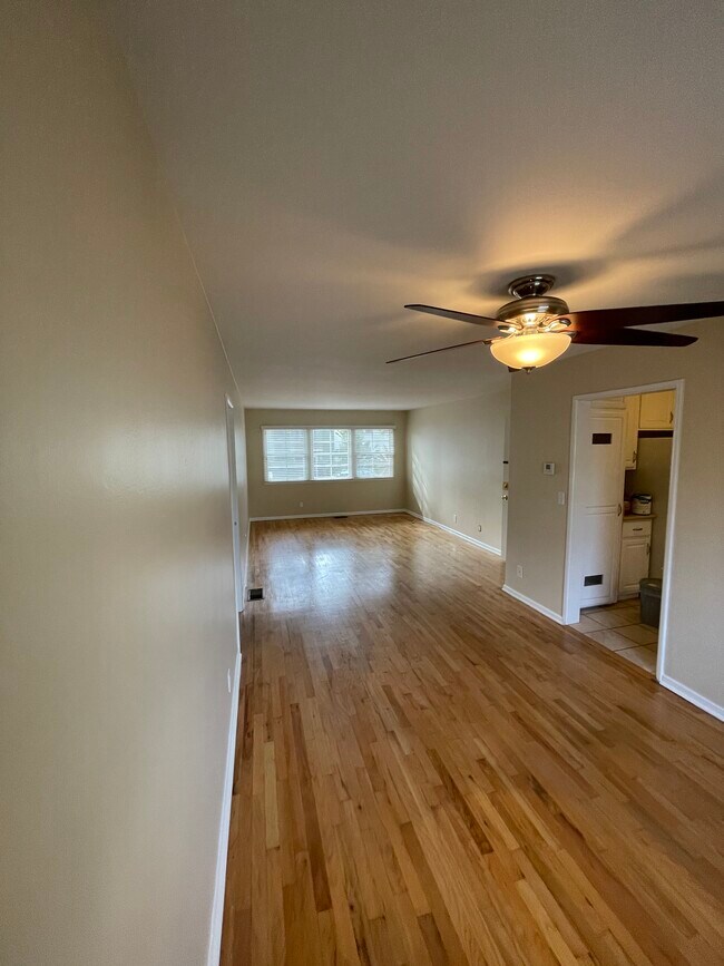 Living Room - 2101 10th St