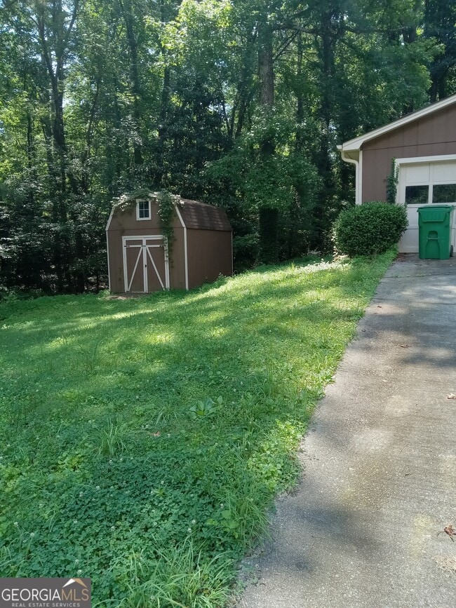 Building Photo - 969 Redan Trail