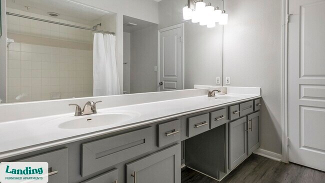 Foto del edificio - 2500 Woodland Park Dr