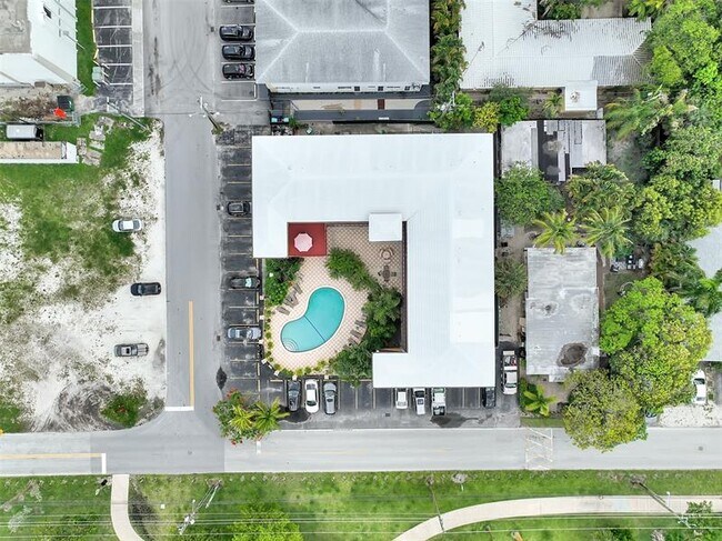 Foto del edificio - 744 NE 14th Ave