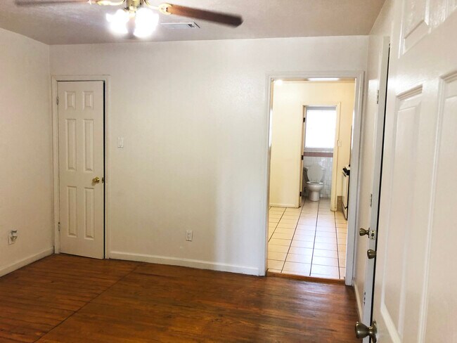 Bedroom - 115 Aurora St