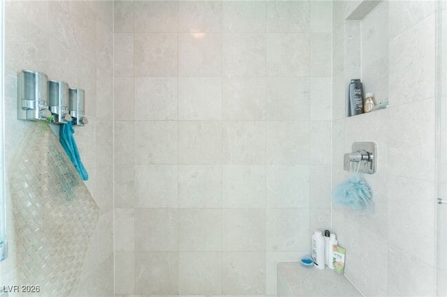 Building Photo - 322 Karen Ave