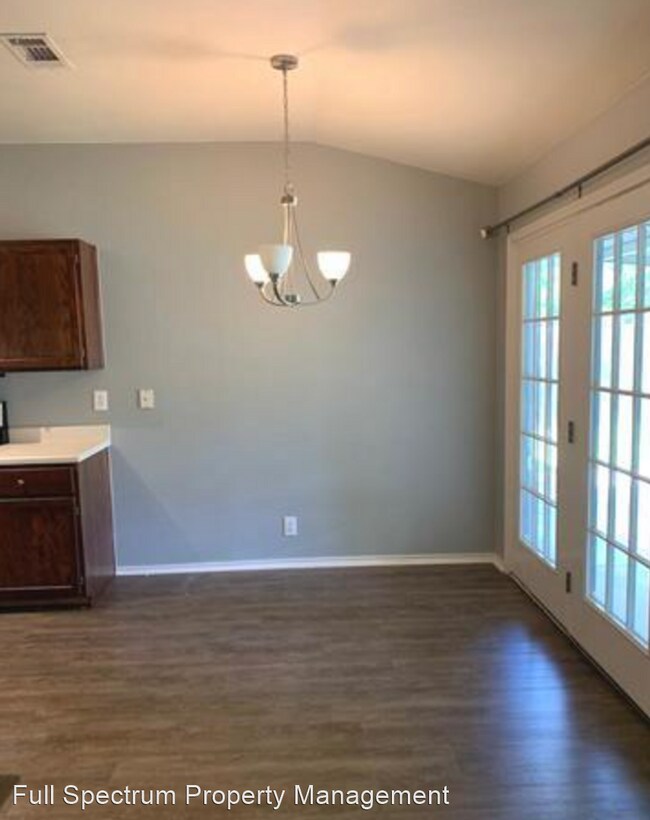 Foto del edificio - 3 br, 2 bath House - 10822 Laurel Creek