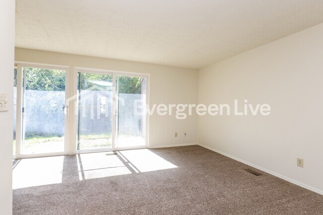 Foto del edificio - 7761 Mt Hood