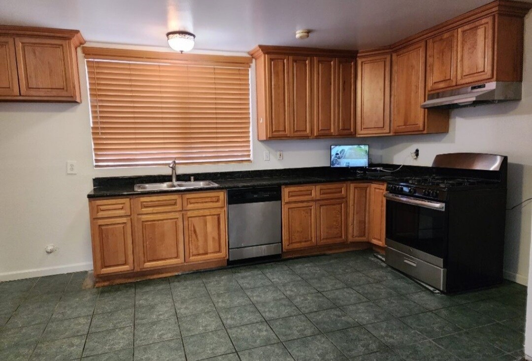 2758 Sussex Dr, San Jose, CA 95127 House for Rent in San Jose, CA