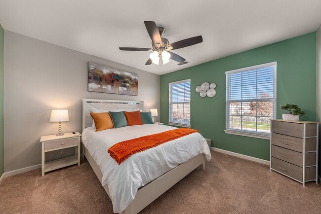 Foto del edificio - 2484 Warm Springs Ln