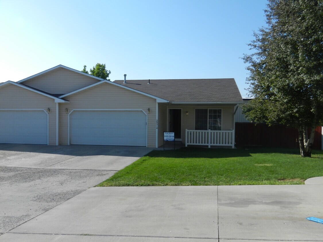 2931 Bunting Ave Unit A, Grand Junction, CO 81504 Condo for Rent in