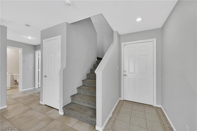 Foto del edificio - 340 Silverado Pines Ave