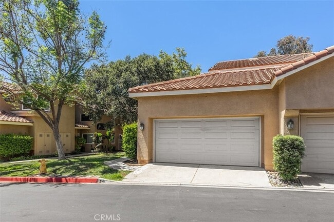 Photo - 41 Alondra Apartment