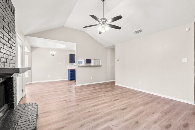 Foto del edificio - 2703 Fieldstone Dr