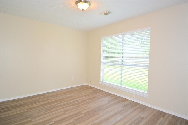 Foto del edificio - 2511 Barrington Pl Dr