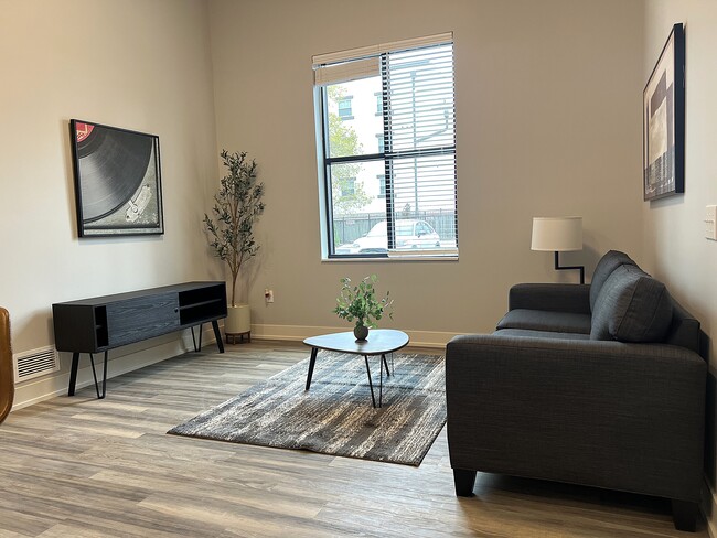 Building Photo - ELEVATE 340