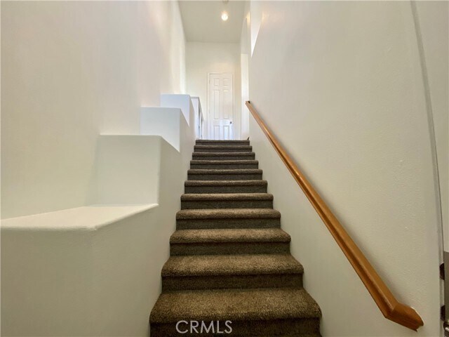 Foto del edificio - 2750 E Oak Hill Dr
