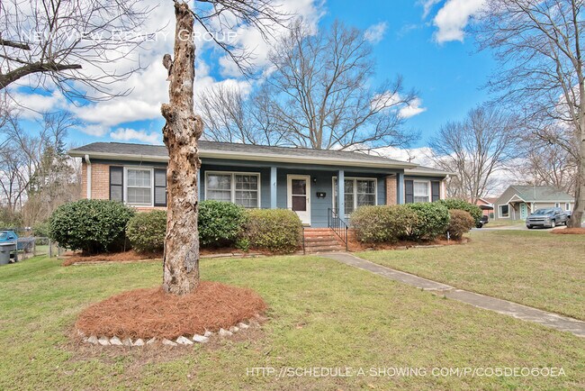 Building Photo - 3729 Woodleaf Rd
