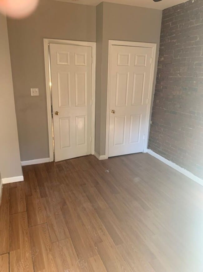 Foto del edificio - 3271 Joyce St