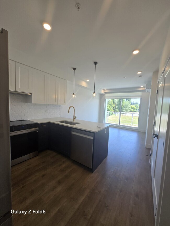 Photo du bâtiment - 17783 56a Ave