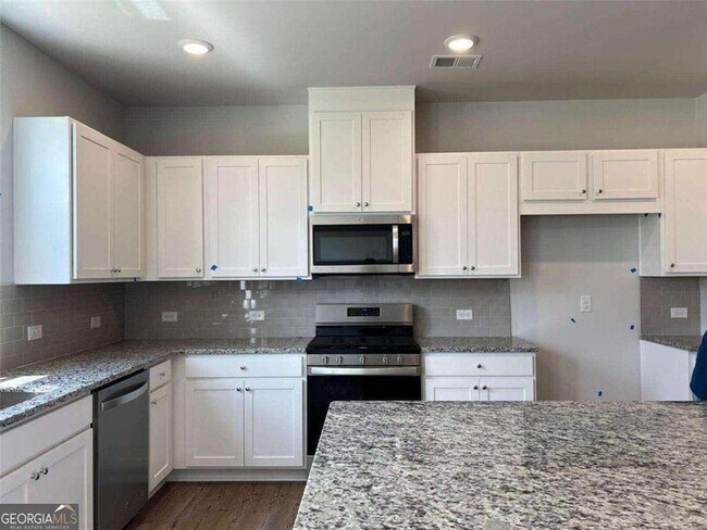 Building Photo - 420 Pt Pl Dr