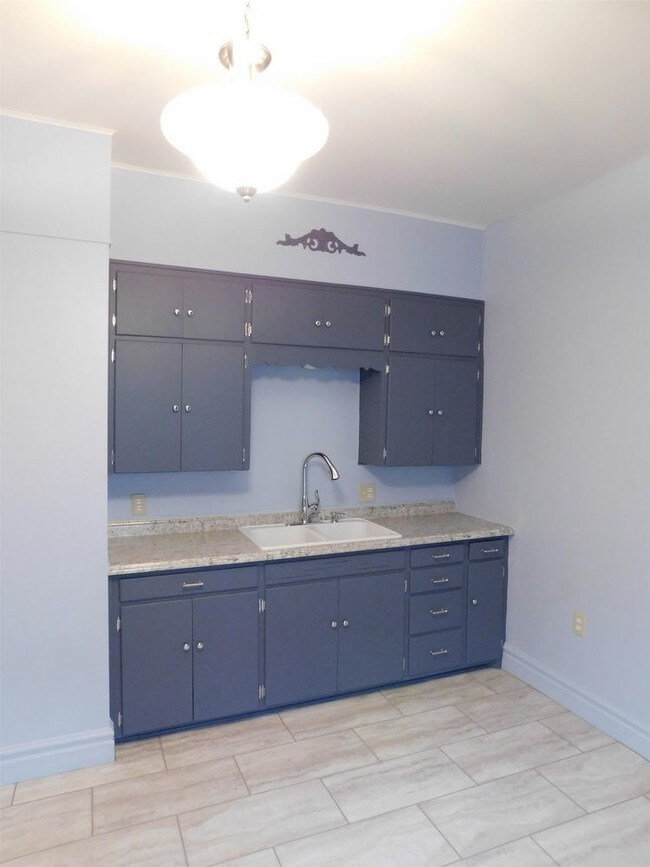 1608 Highland Ave House for Rent in Salina, KS