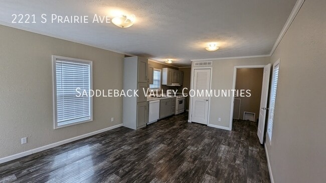 Foto del edificio - 2221 S Prairie Ave