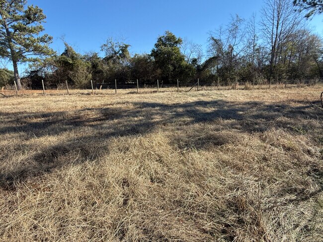 Foto del edificio - 85 Buttercup Dr