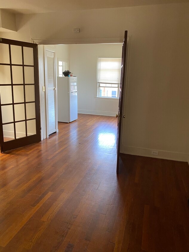 Primary Photo - 2440 N Charles St