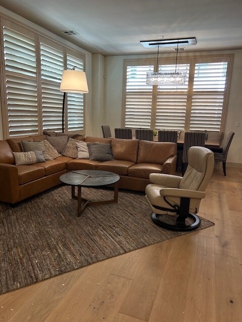 Sala de estar - 821 NW 11th Ave