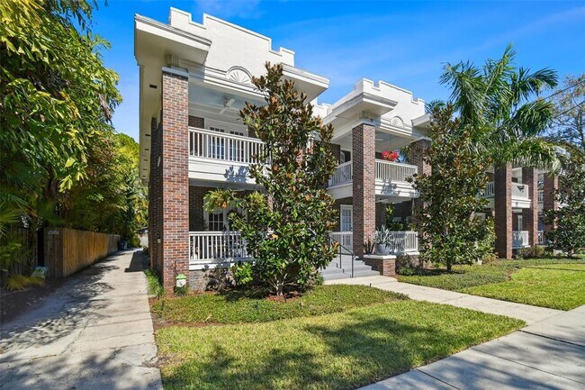 Foto del edificio - 2113 W Southview Ave