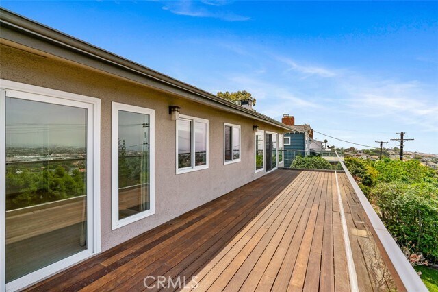 Building Photo - 917 Calle Miramar