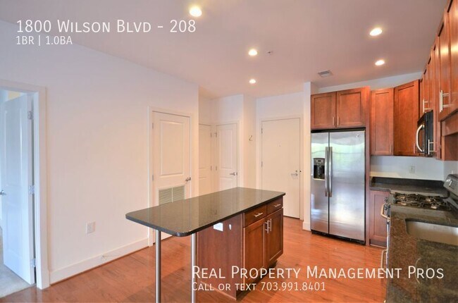 Foto del edificio - 1800 Wilson Blvd