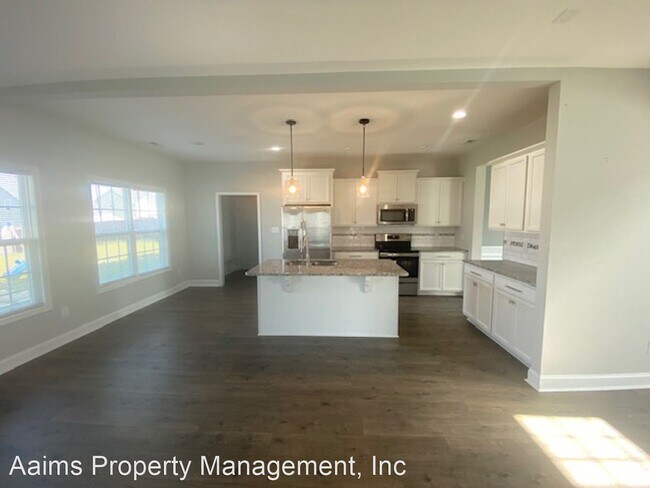 Building Photo - 4 br, 3.5 bath House - 3113 Hunting Lodge ...