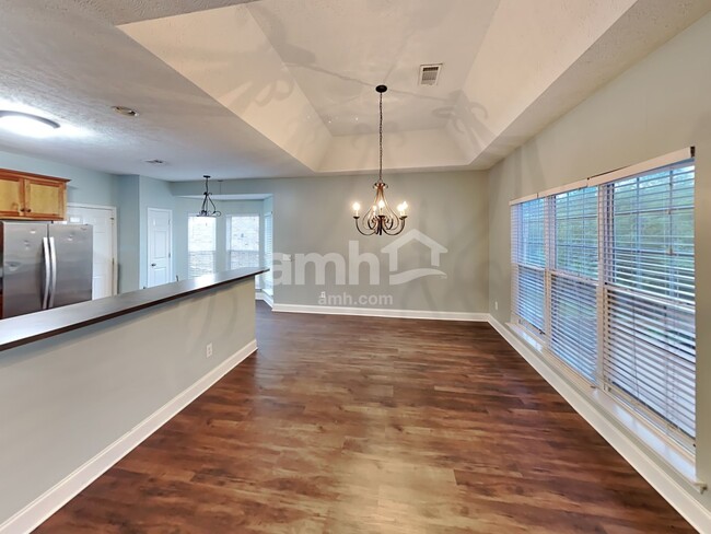 Foto del edificio - 7133 Smokey Hill Rd