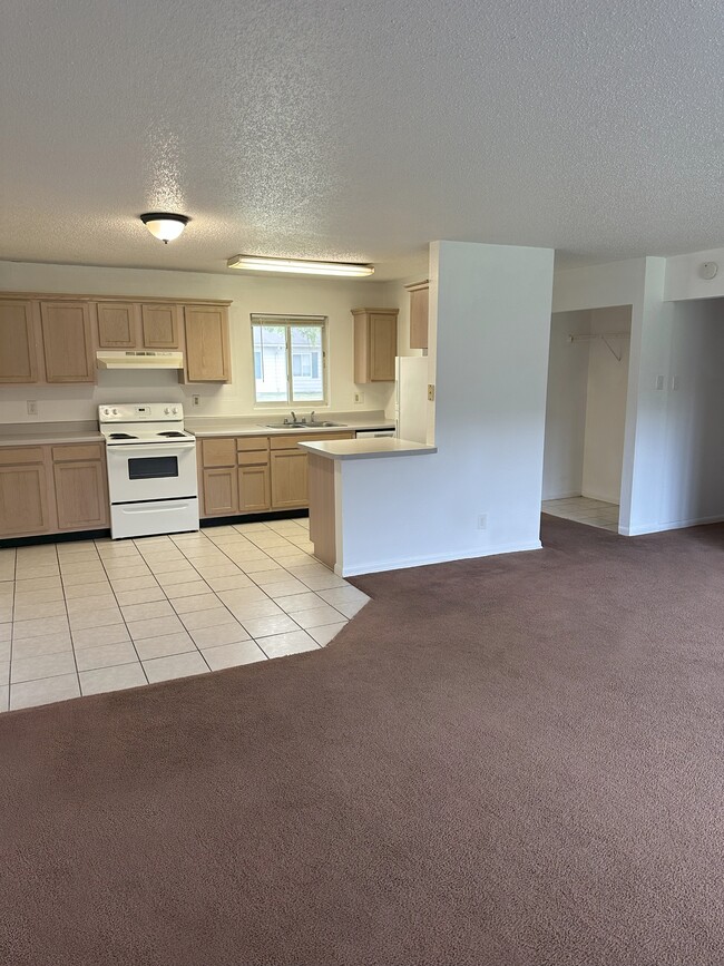 Building Photo - 1029 N Lincoln St