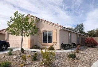 Building Photo - 10911 Vallerosa St