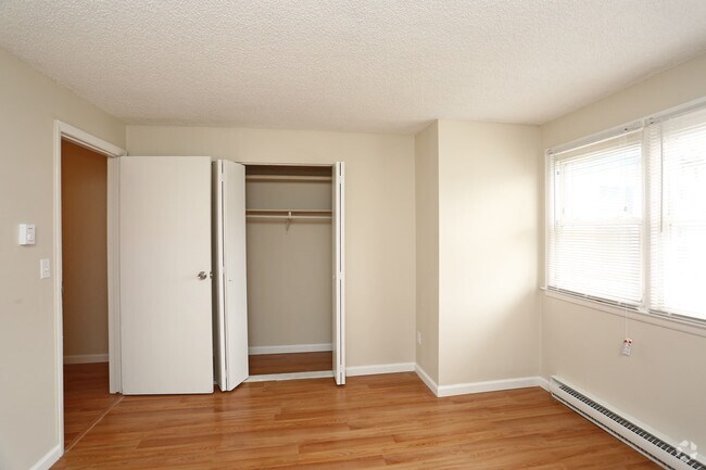 Habitación - Warner Village Rental Community