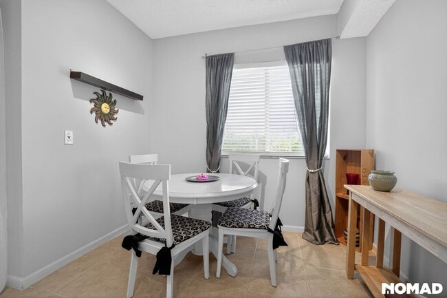 Foto del edificio - 1885 Florida Club Dr