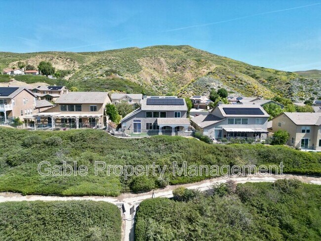 Foto del edificio - 19114 Olympic Crest Dr