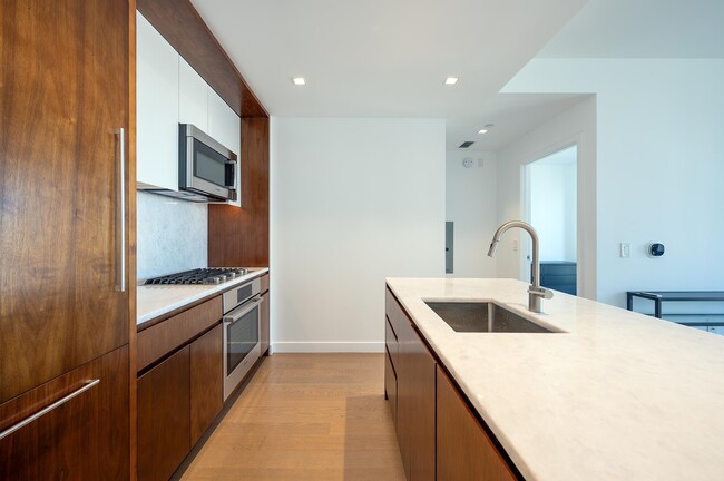 Foto del edificio - 75 Park Ln S