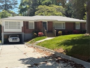 Building Photo - 2115 Pinellas Trail