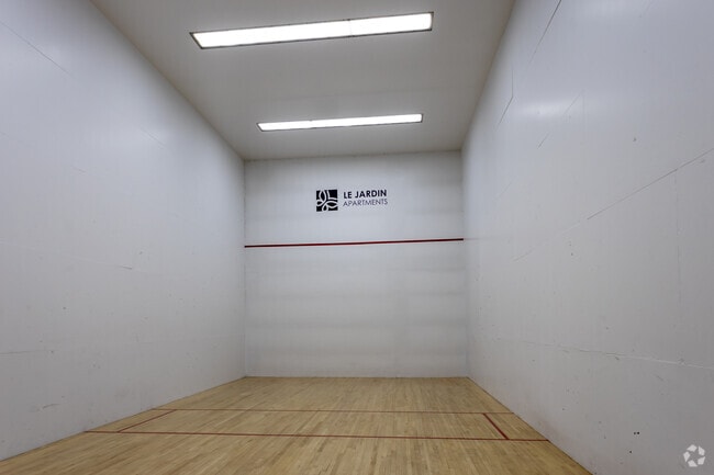 Racquet Ball Court - Le Jardin Apartments