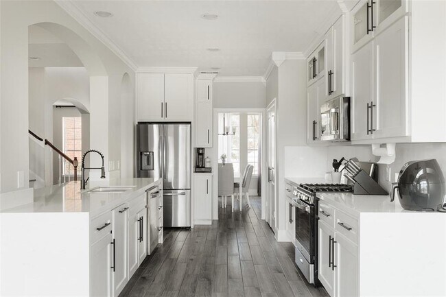 Building Photo - 9015 Solara Bend Ct
