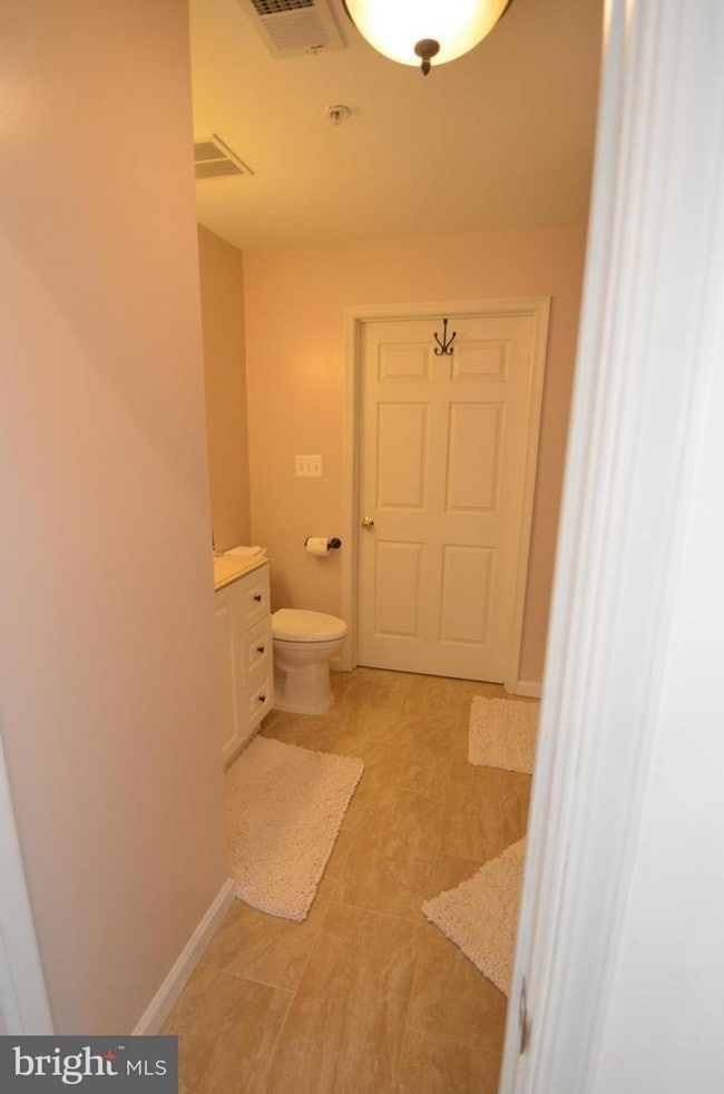 Building Photo - 6532 Grange Ln