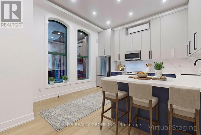 Building Photo - 71 Gloucester St