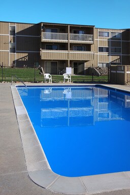 Building Photo - 460 E Cheyenne Mountain Blvd