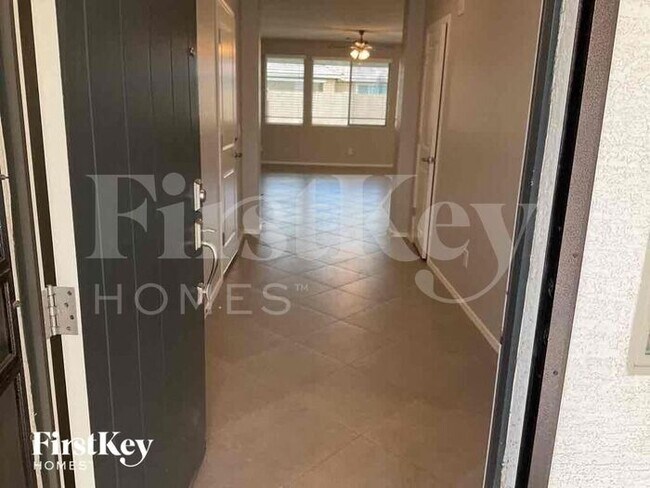 Foto del edificio - 22464 Via Del Oro